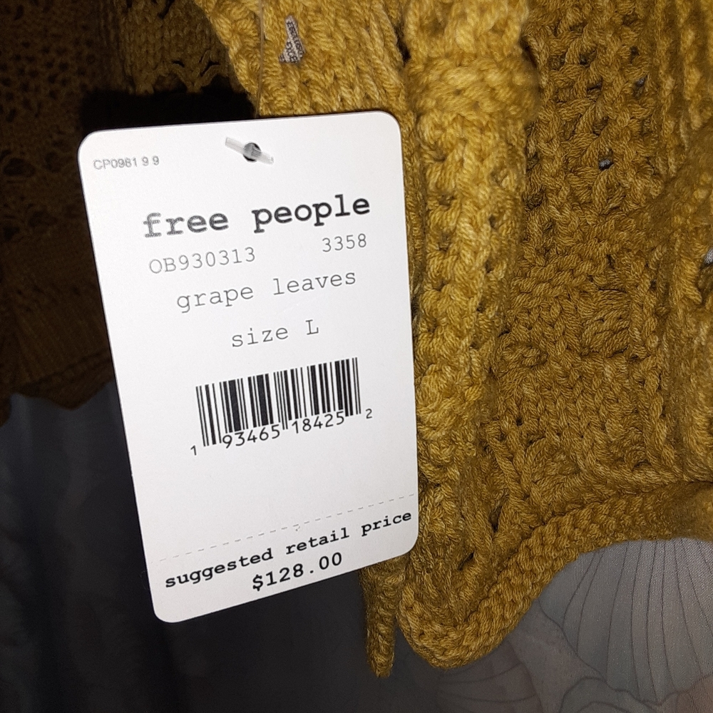 Free People Sweater - Picture 7 of 7